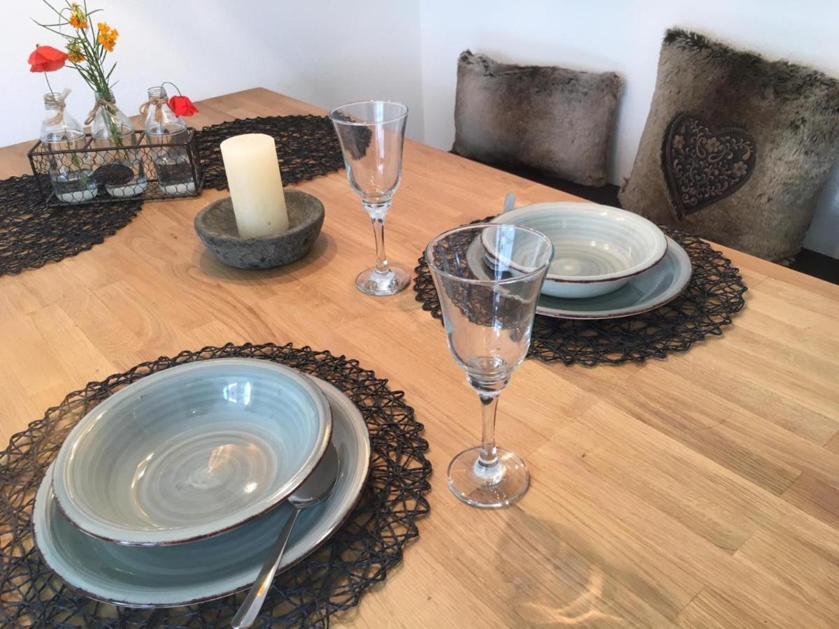 באלינגן Schoene Ferienwohnung 2,5 Zimmer In Stadtnaehe Mit Eigenem Hofgarten מראה חיצוני תמונה
