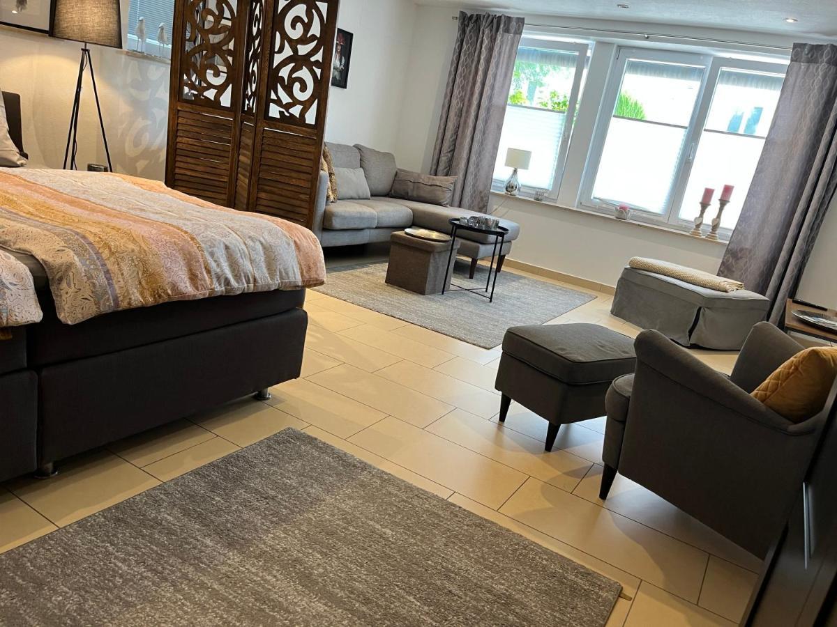 באלינגן Schoene Ferienwohnung 2,5 Zimmer In Stadtnaehe Mit Eigenem Hofgarten מראה חיצוני תמונה
