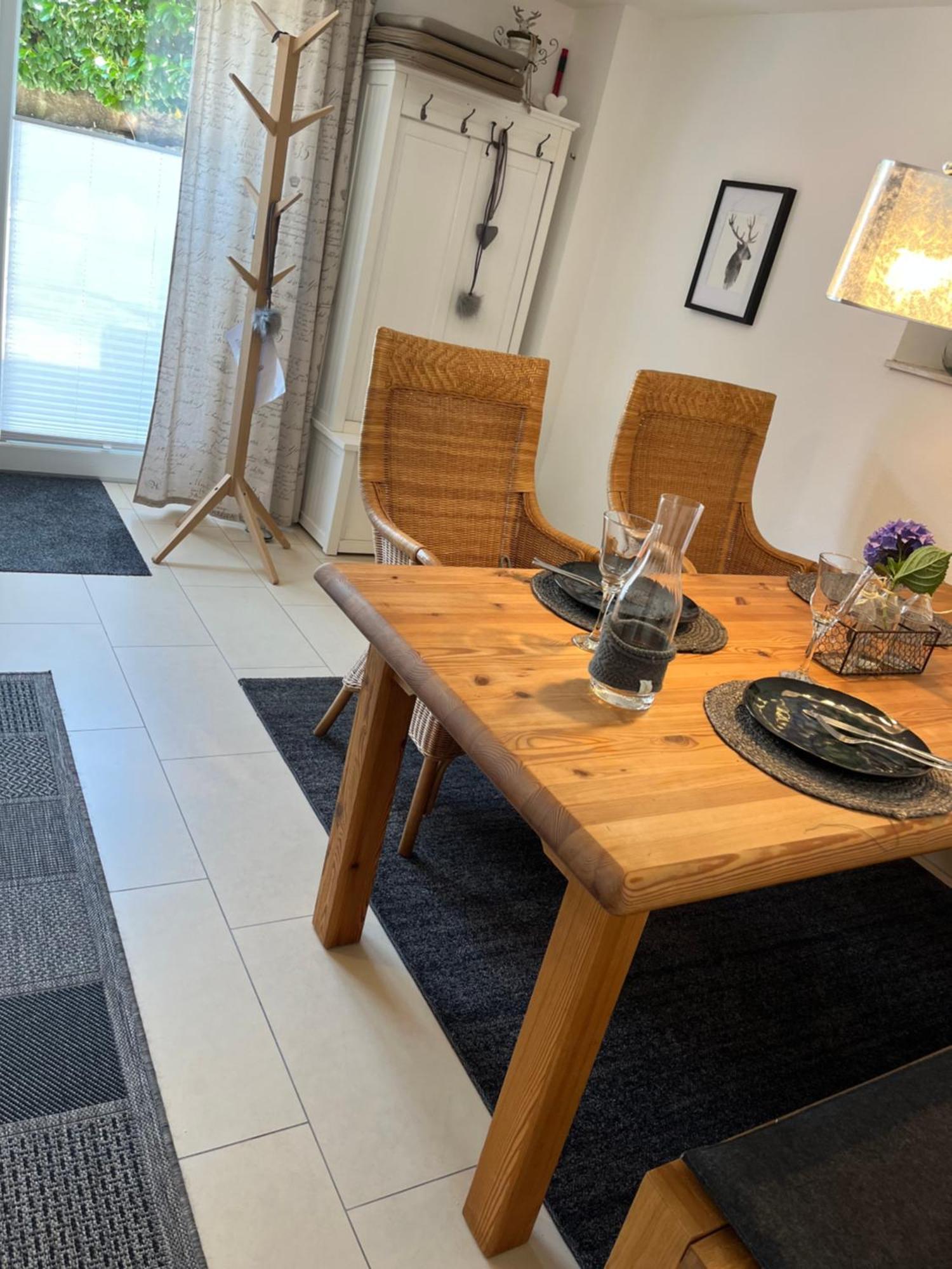 באלינגן Schoene Ferienwohnung 2,5 Zimmer In Stadtnaehe Mit Eigenem Hofgarten מראה חיצוני תמונה